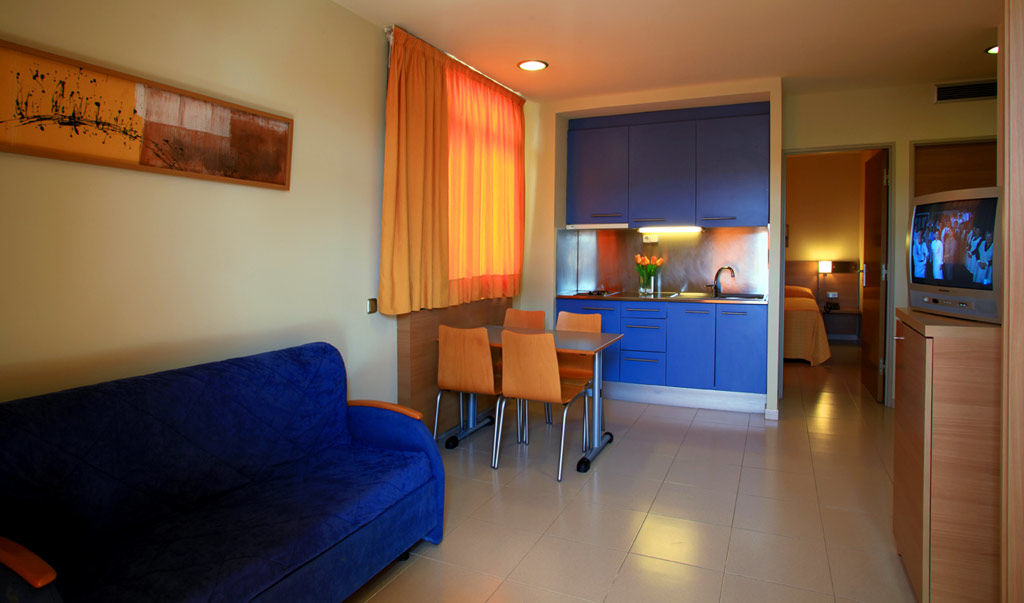 Aqua Hotel Nostre Mar Apartments Pineda de Mar Room photo